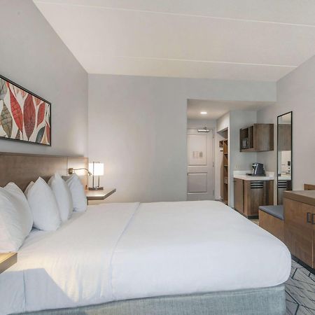 Hilton Garden Inn Raleigh Cary Extérieur photo