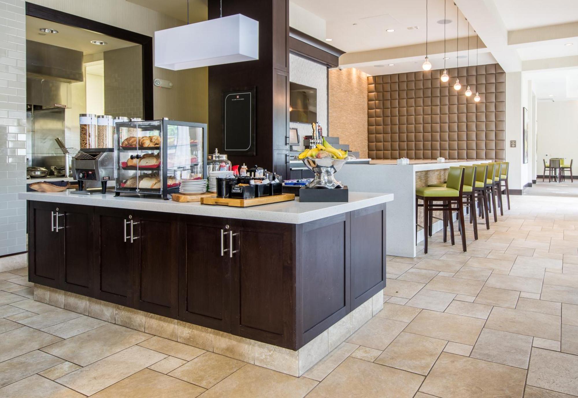 Hilton Garden Inn Raleigh Cary Extérieur photo