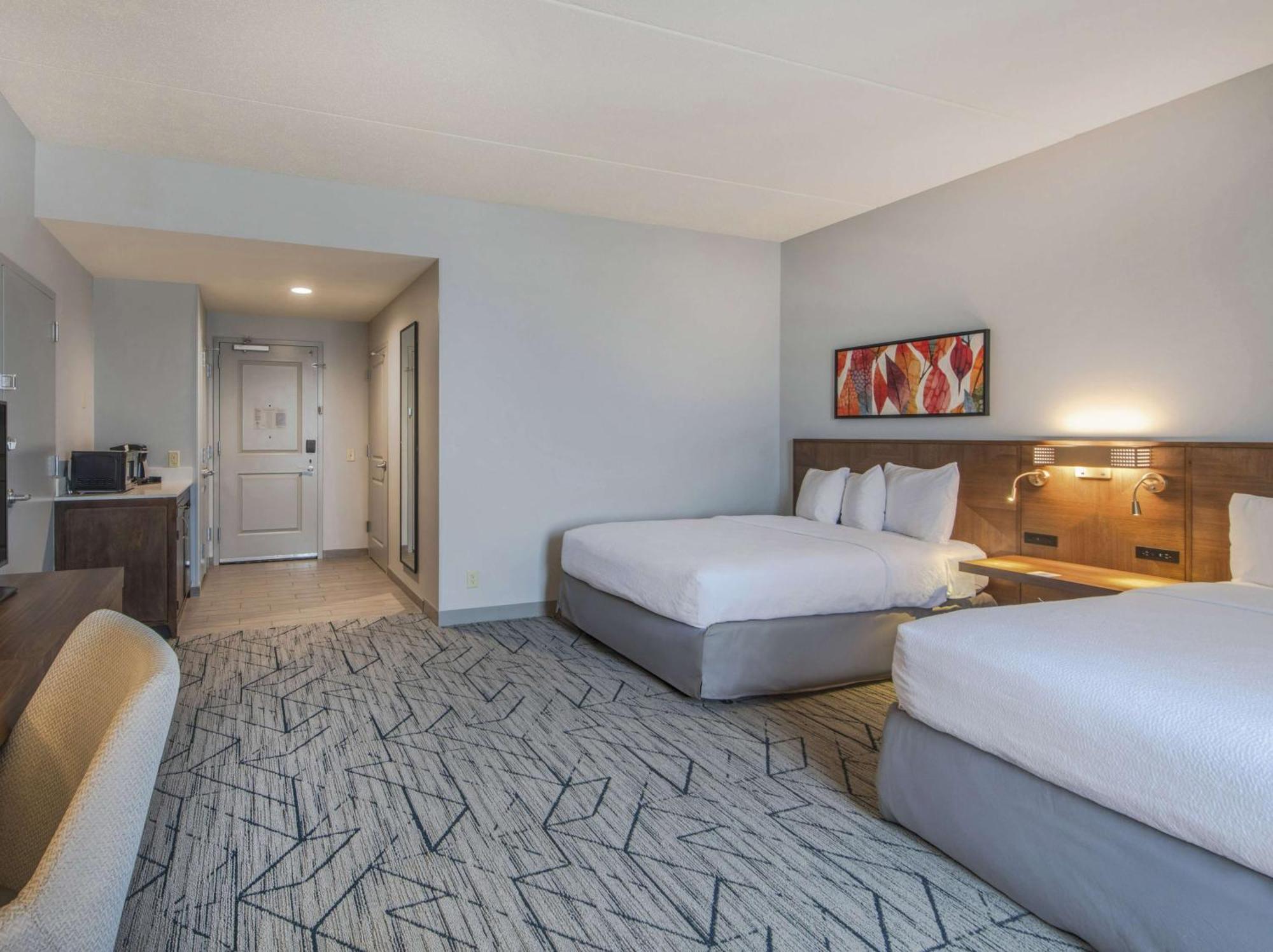 Hilton Garden Inn Raleigh Cary Extérieur photo